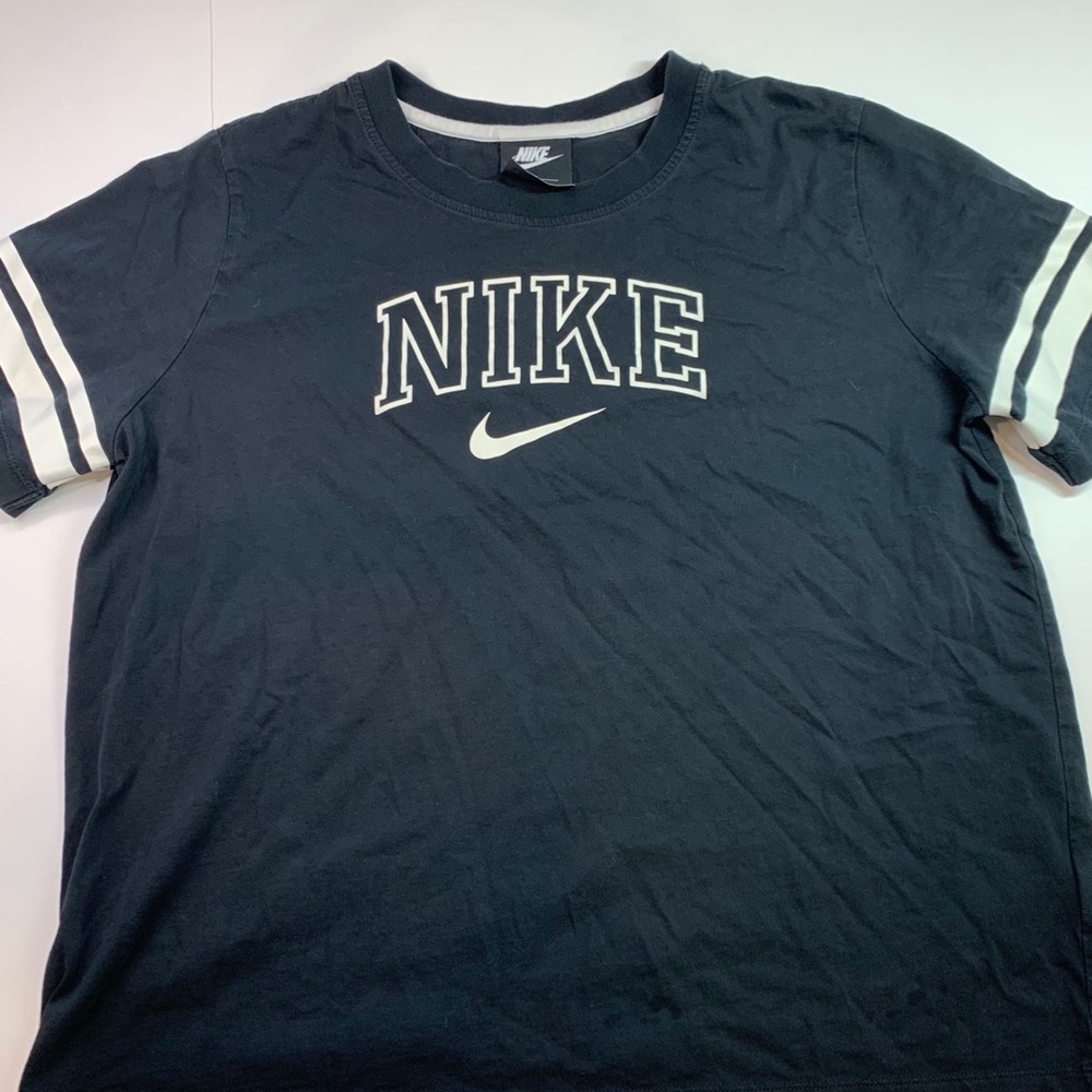 vintage nike graphic spellout tshirt
